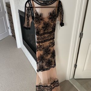 For love and lemons desert mesh maxi dress XS